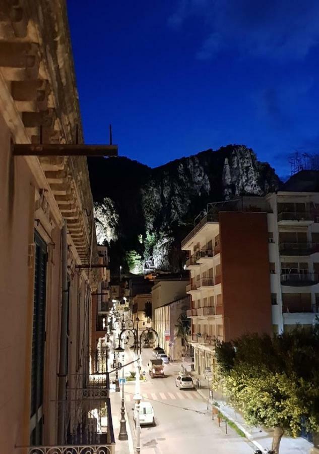 Appartamento CHARLES Cefalù Esterno foto